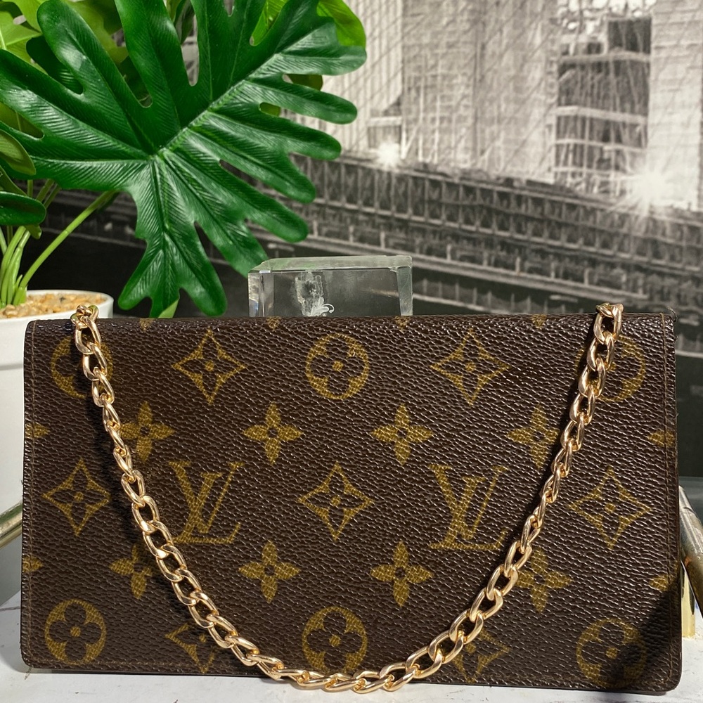 Authentic Louis Vuitton Monogram Checkbook/Phone Long Continental Wallet